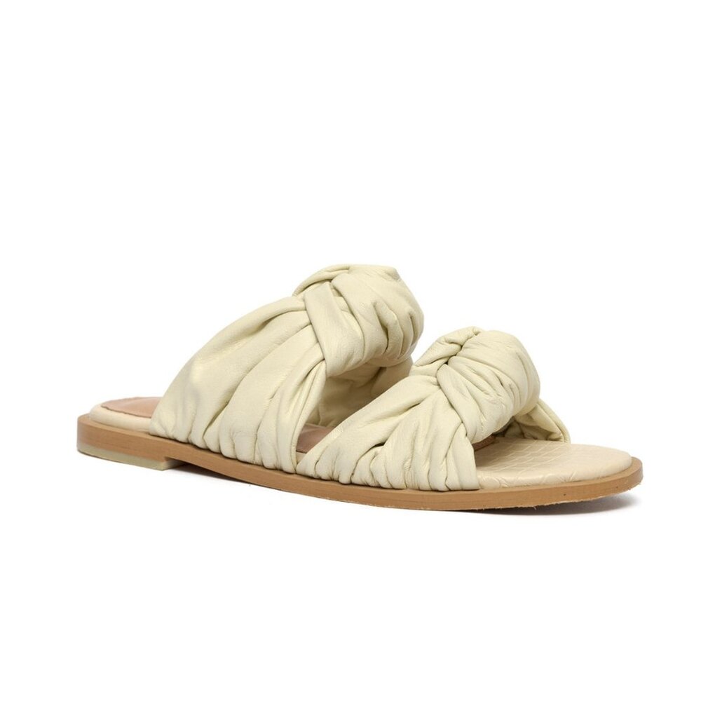 ALTA Clarice Tuscan Off White Leather Flat Sandals Size 8.5 US NWT